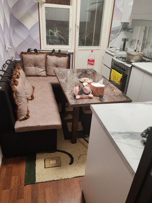 Srochno Kvartera sotiladi 4xona+lodja  4etaj