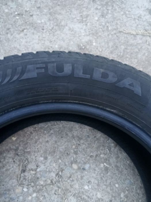 Două cauciucuri de iarna  Fulda  205 60 16