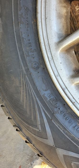 Гуми 4бр  205/65/15  1бр- 80лв