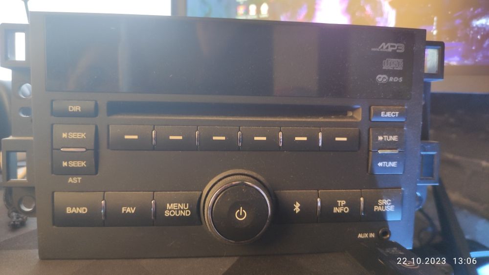 Продам магнитофон nexia 3 родной