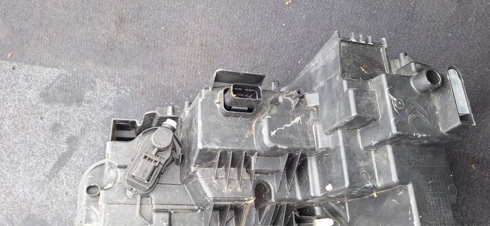 Фар за Citroen E-C3 / Ситроен Е-Ц3