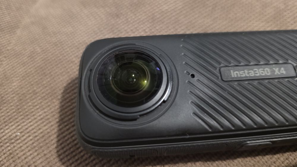 Insta360 X4 комплект
