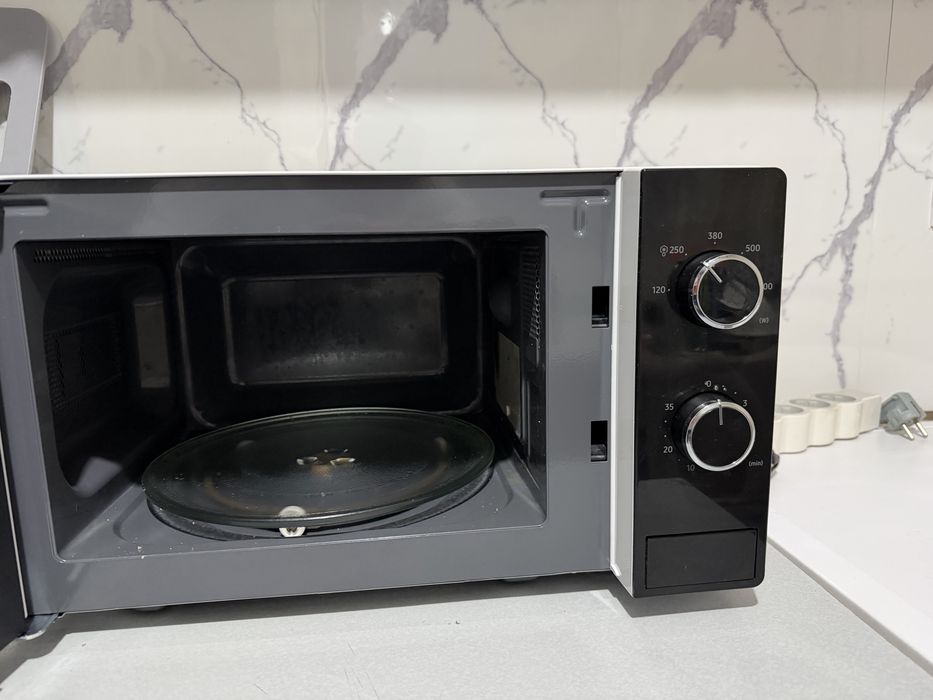 Микровълнова печка l MS20A3010AH/OL