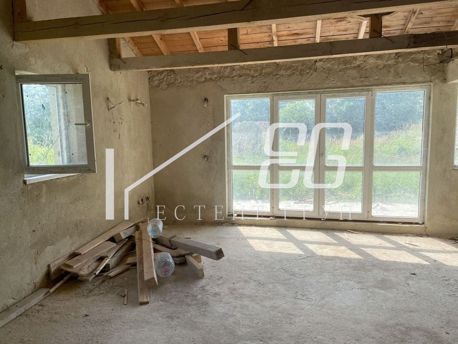 Къща в Варна, област-с.Изгрев площ 145 цена 105000