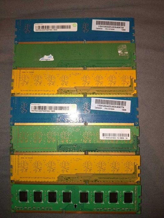 Оперативная память 4GB DDR3  (DIMM)