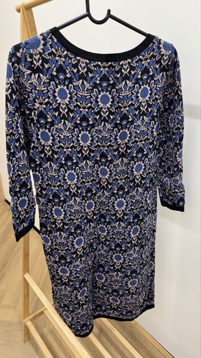 Продам женское платье