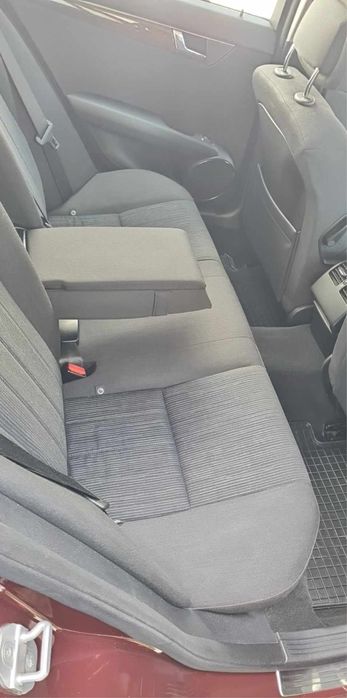 Mercedes C 220 w204 2007  foarte  intretinut,  PENTRU PRETENTIOSI