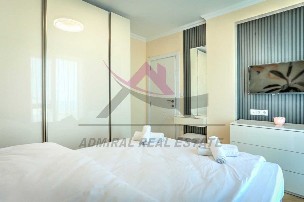 Дава се под наем Тристаен апартамент в Варна, Галата - 110 кв.м за 800 € - Снимка #3