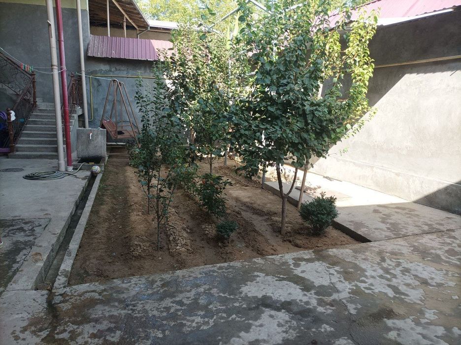 Uchtepa tumani katta qani mahallasida uyimiz zudlik bilan sotiladi