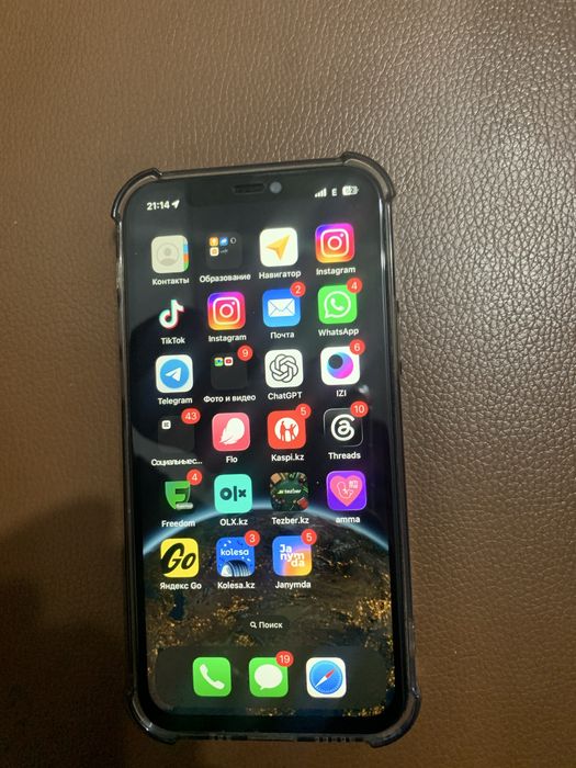 iPhone 12 в идеальном состоение