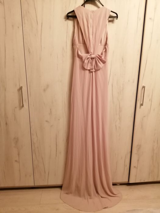 TFNC Вечерна рокля- цвят пепел от рози.