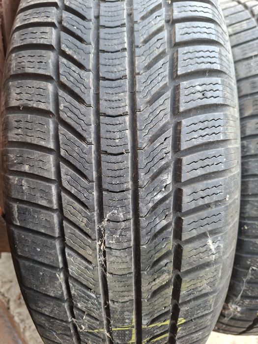 Продам шины 235/65/17 континенталь
