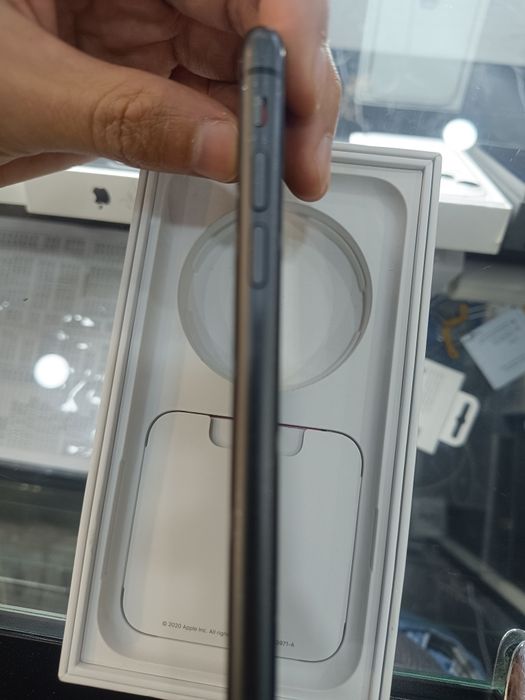 Iphone 11 с гарантией