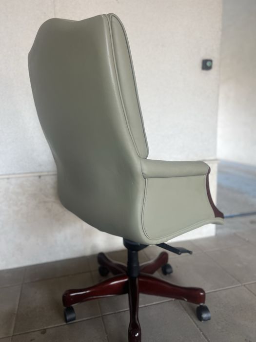 Конферентен офис  стол COUNCILL