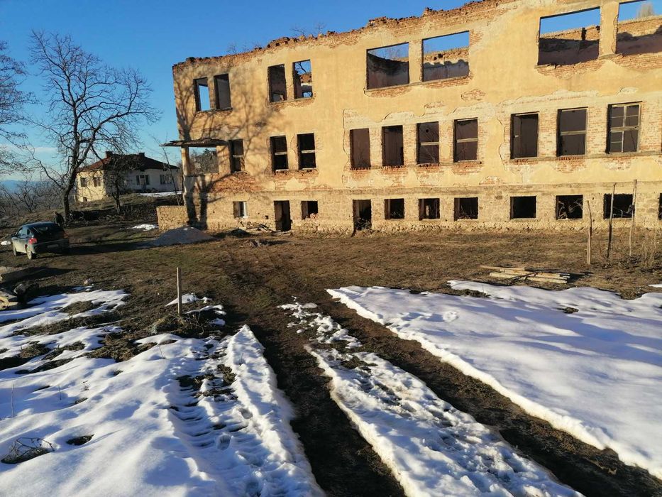 Продава се Парцел в София, Център - 3050 кв.м за 105 €/кв.м - Снимка #4