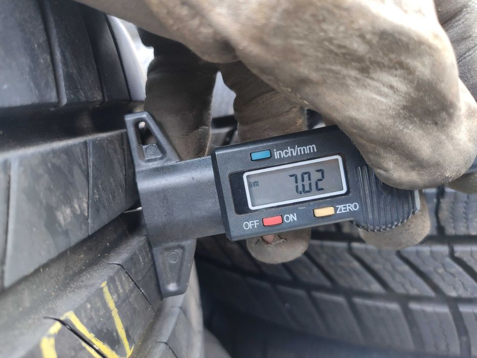 4бр Летни гуми 225 45 17 - Bridgestone