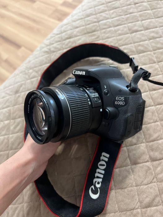 Фотокамера Canon EOS