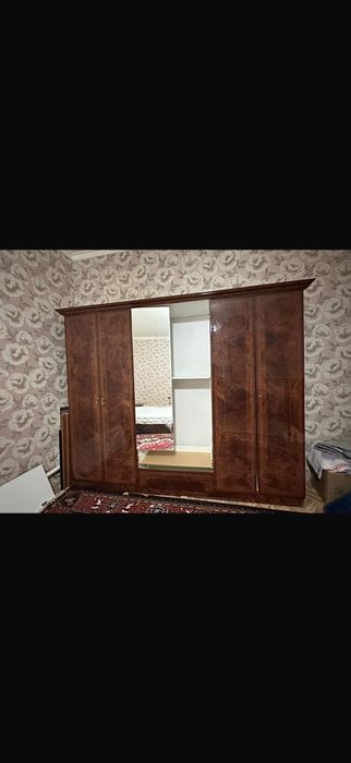 Спальный гарнитур