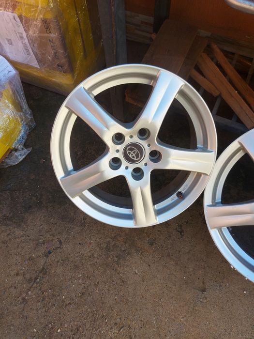 Jante magneziu Toyota pe 16 ,4 bucăți