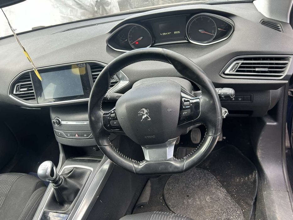 Peugeot 308 1.6hdi НА ЧАСТИ