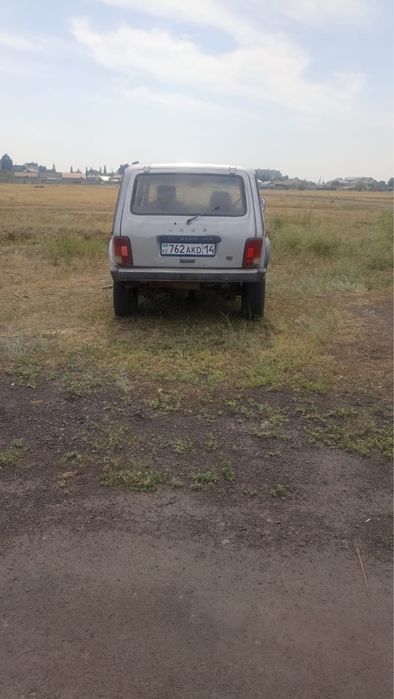 Продам Нива 2110