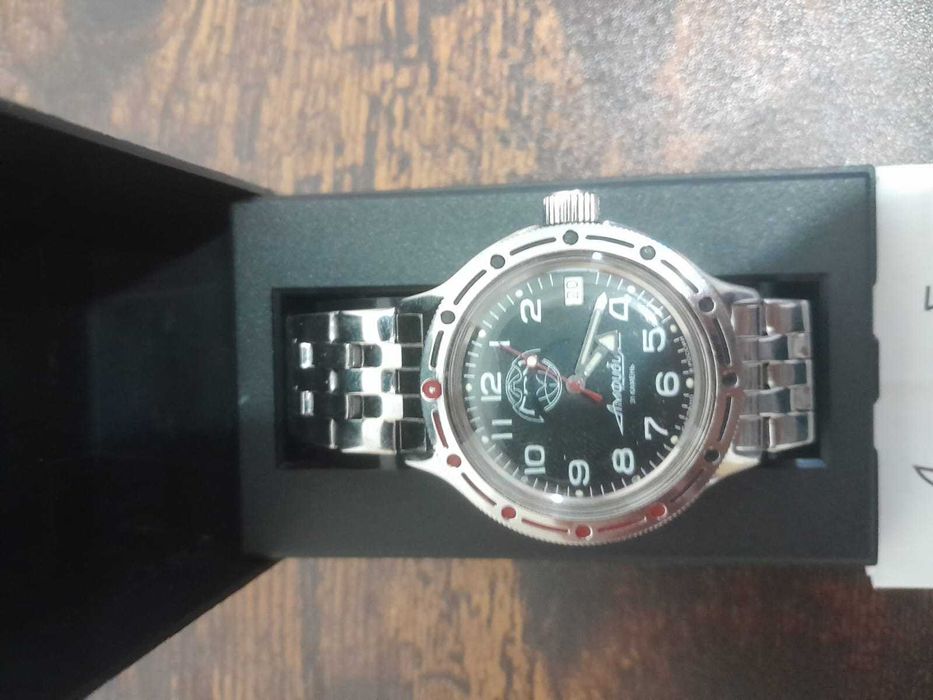 Продам часы Амфибия