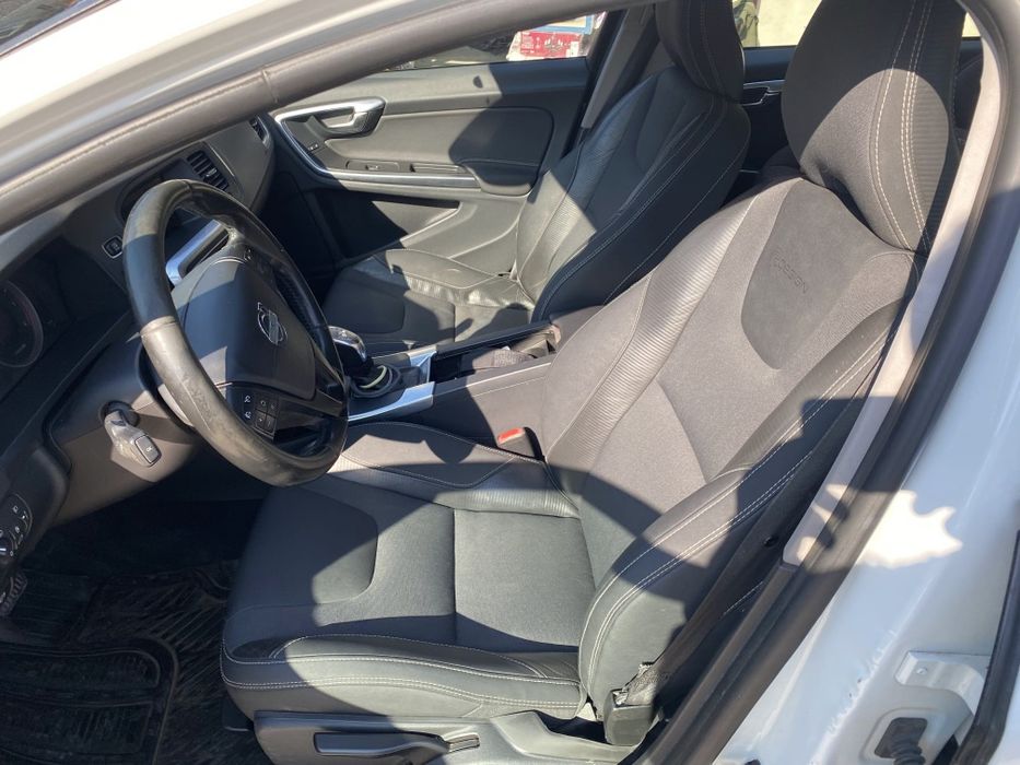Volvo v60 automata