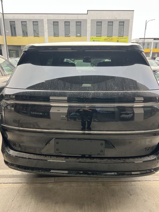 Zeekr 9 x ultra 55 kv