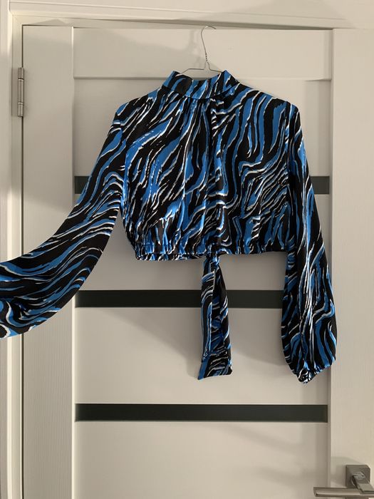 Bluza eleganta Bershka NOUA CU ETICHETA
