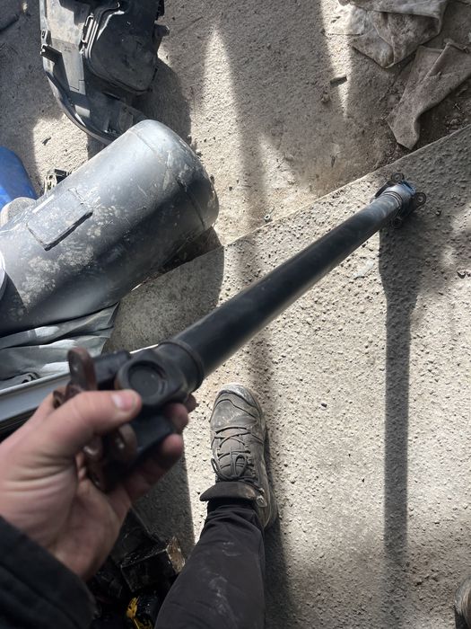 Преден кардан бмв/bmw f10 f11 m550d n57d30 бмв преден кардан ф10 530d