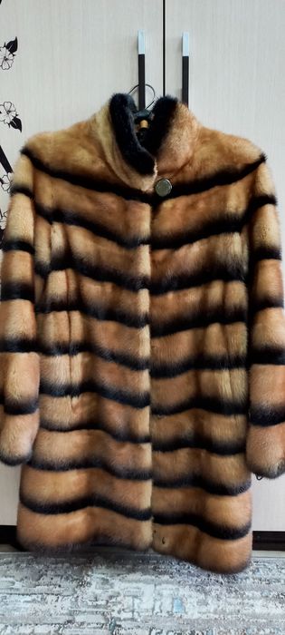 Продам норковую шубу