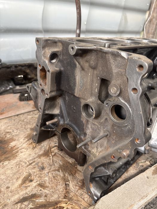 Мерседес бенз блок 102 матор