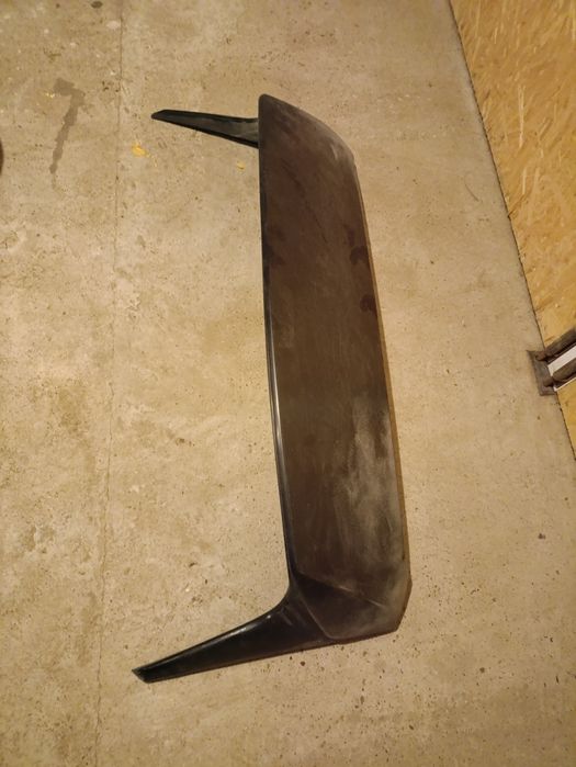 Спойлер Lada x-ray