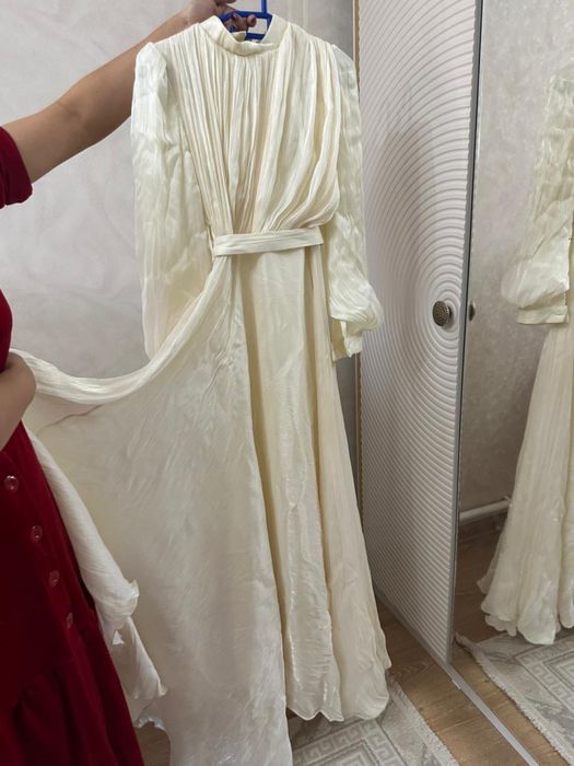 Вечерние платья.