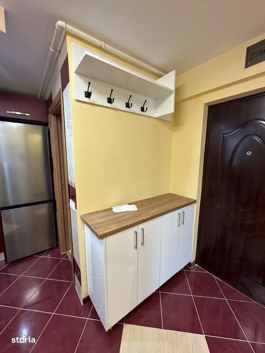 Apartament cu 4 camere de inchiriat  , 98 mp, Bd. Regele Mihai 1