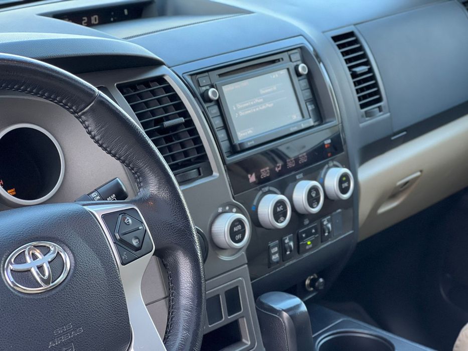 Тойота 33.5 млн обмен на квартиру в астане !