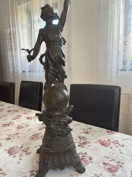 Statueta antimoniu