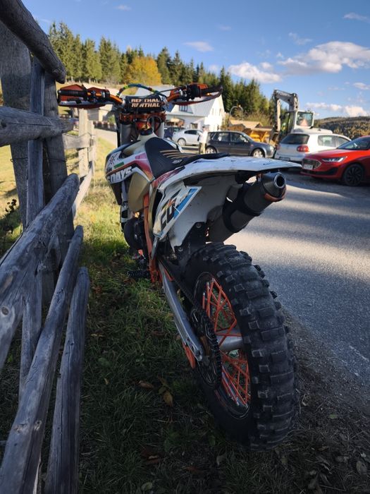 Cross KTM EXC 300 2T cu ACTE !!!