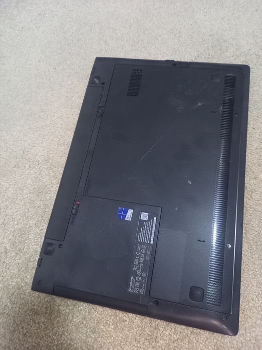 Laptop i3 ,17inci ,8gbRam ,ssd128 baterie noua