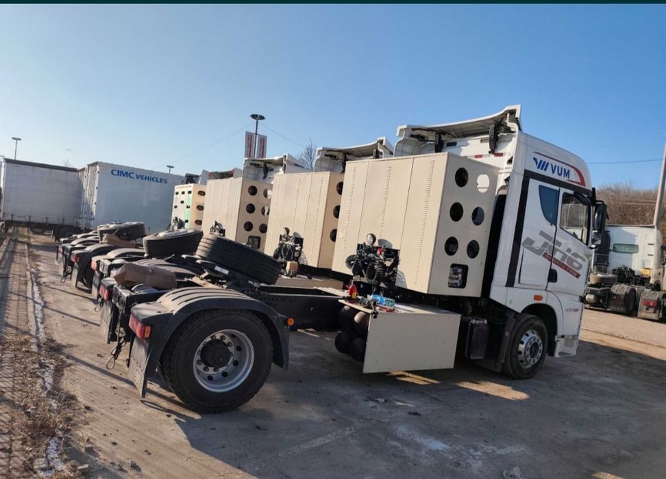 Седельный тягач FAW JH6 4x2 CNG (на метане)
Седельный тягач FAW JH6 4x