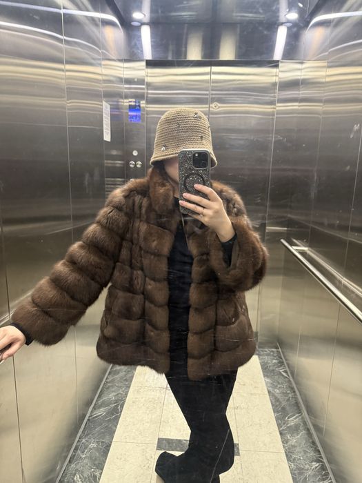 Продам шубу соболь (соболя)