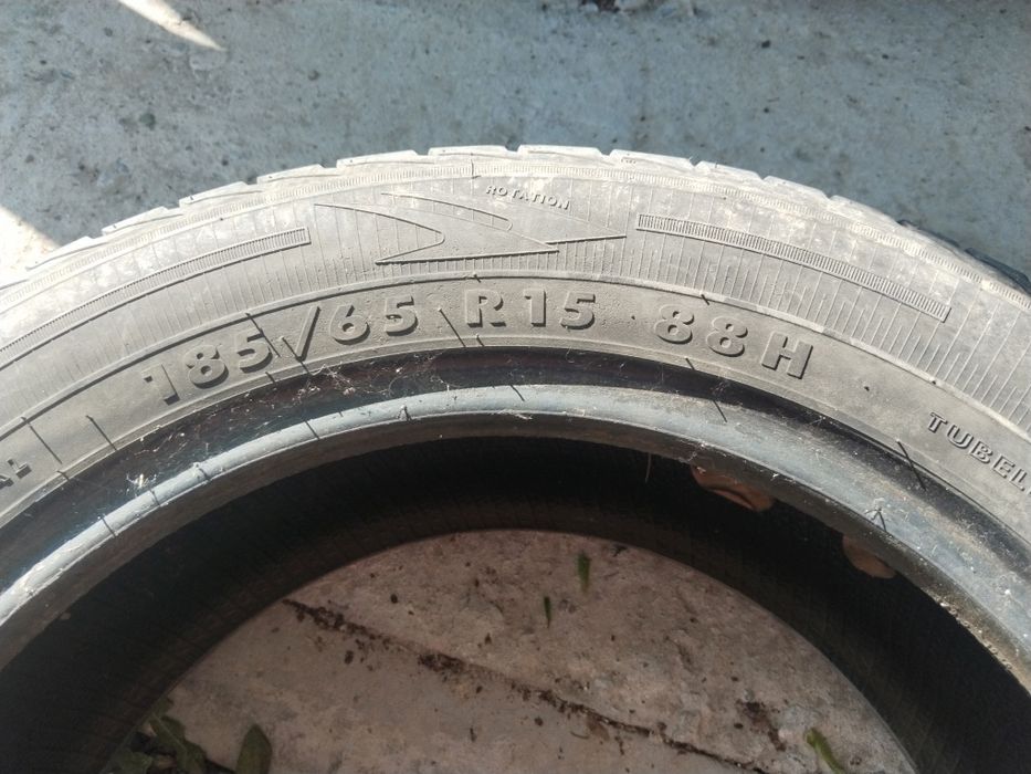 Летние 2  б/у шины