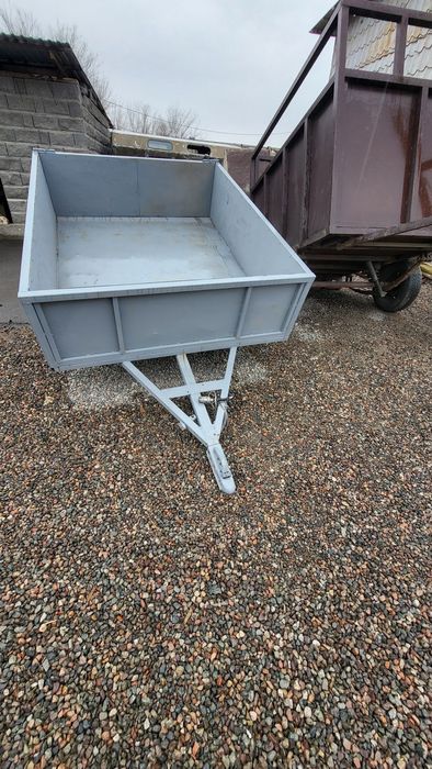 Продам прицеп новый