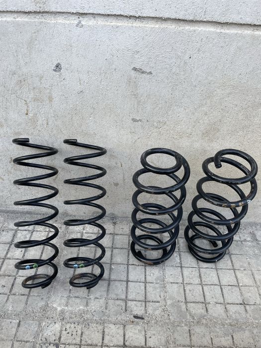 Пружини за audi a4 b5 1.8T на предно решетка kamei без забалежки