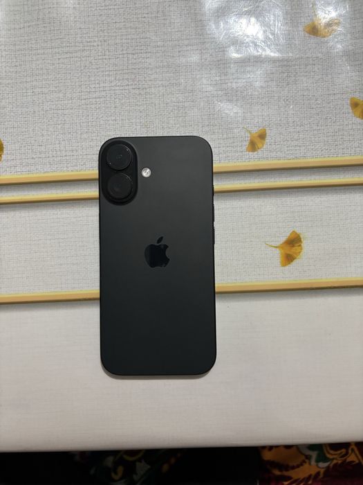 Iphone 16 с гарантий