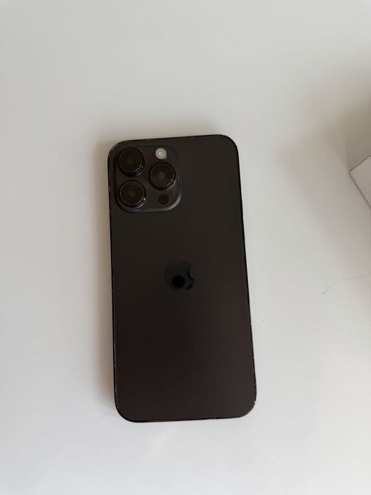 Продается айфон 14про макс очень в хорошем цвете