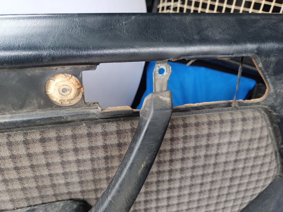 Дверные карты на мерседес 124 универсал