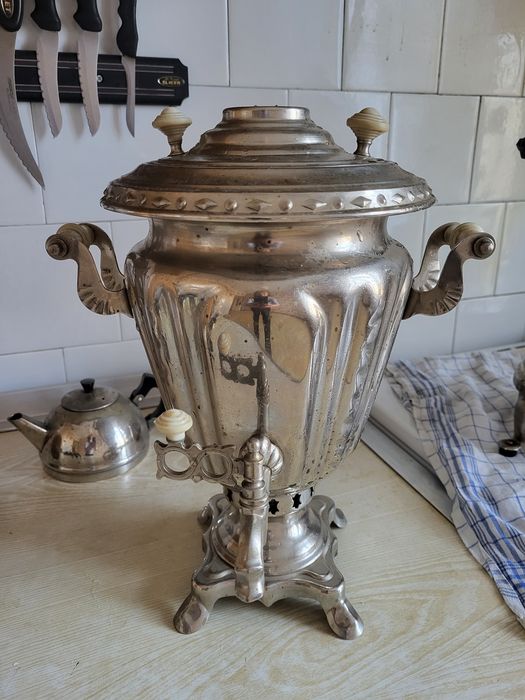 Продам 2 самовара электрических