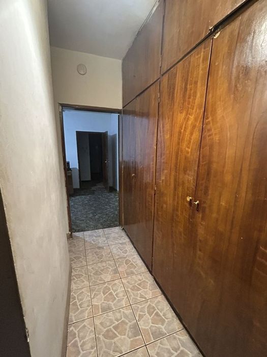 Тристаен апартамент с отлична локация! ж.к. Люлин 1!