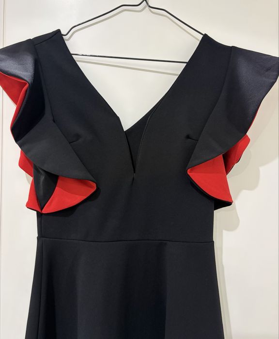 Стилни и Коктейлни рокли